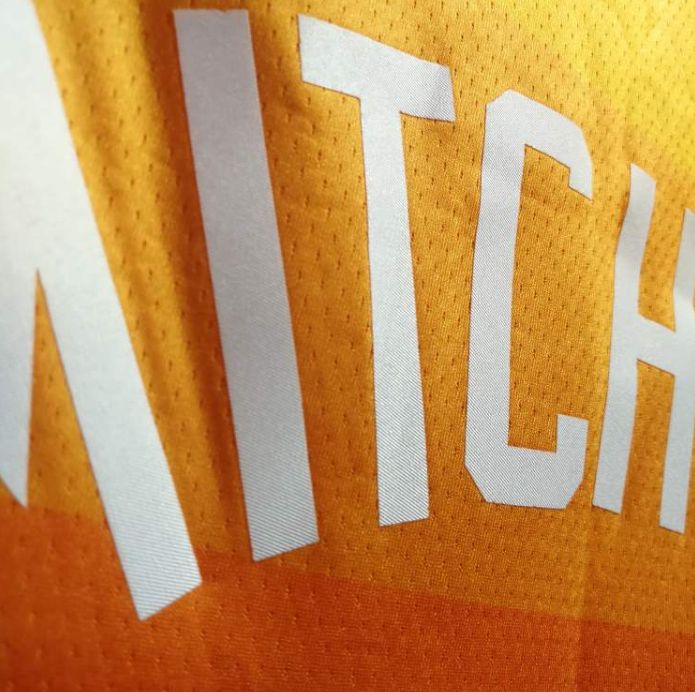 Баскетбольная джерси 2017-18 Donovan Mitchell Utah Jazz #45 City Edition Red