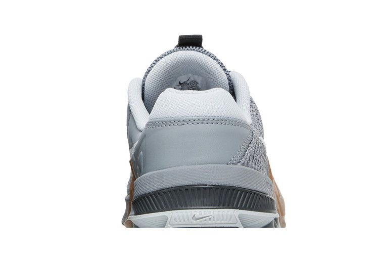 Кроссовки Nike Metcon 7 'Particle Grey Gum'