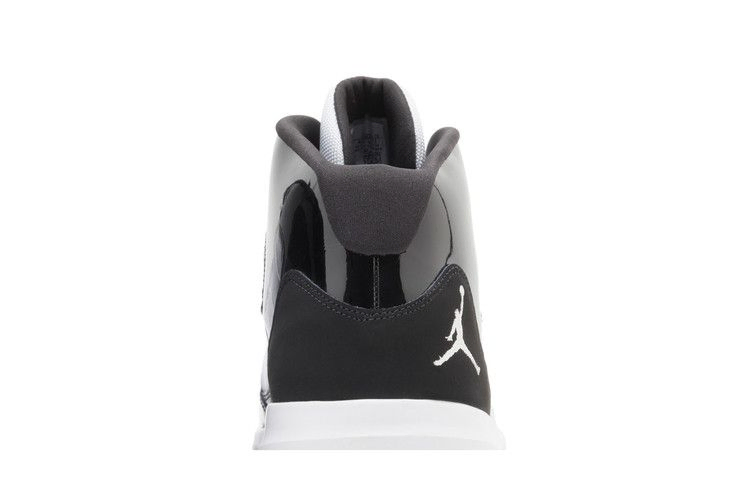 Кроссовки Air Jordan Max Aura 'Black White'
