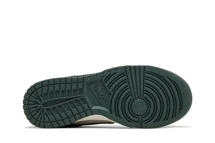 Krossovki-Nike-Wmns-Dunk-Low-Next-Nature-Vintage-Green-3