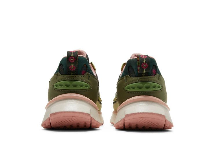 liberty-of-london-x-wmns-wild-rider-2-floral-382194-01_05