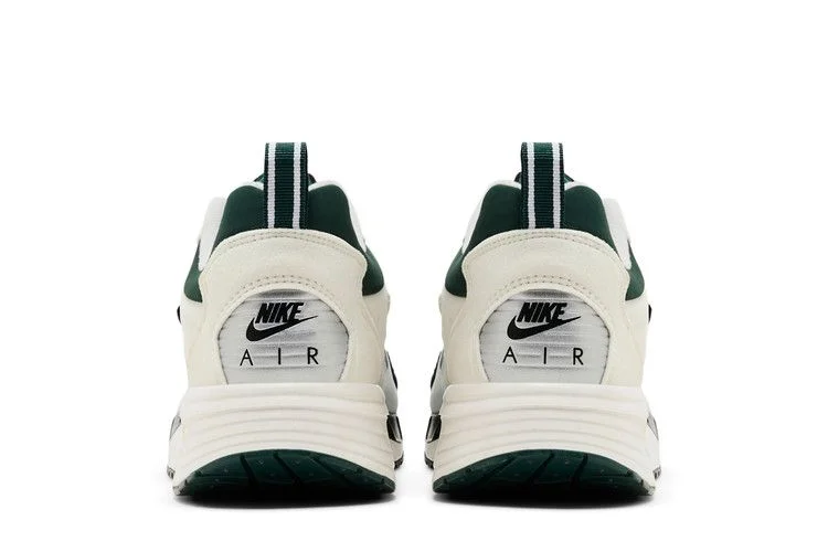 Krossovki-Nike-Air-Max-Solo-NCAA-Pack-Michigan-State-5