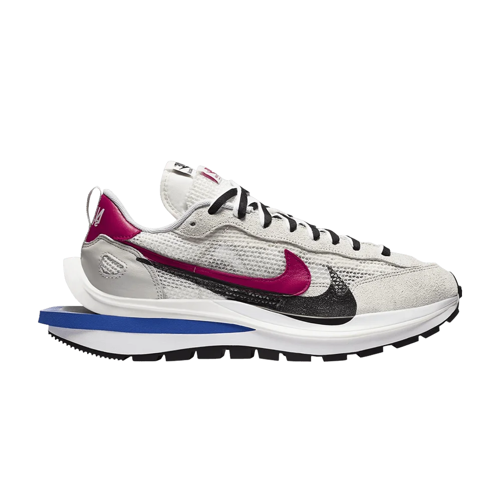 Krossovki-sacai-x-Nike-VaporWaffle-Sail