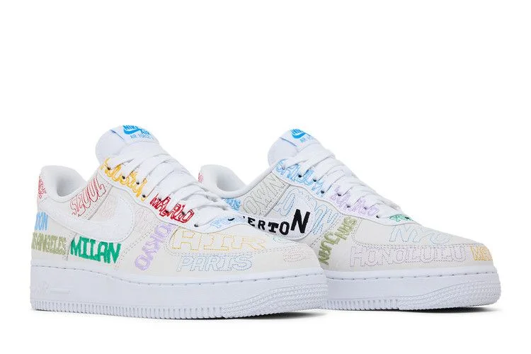 Krossovki-Nike-Air-Force-1-Low-World-Tour-White-7