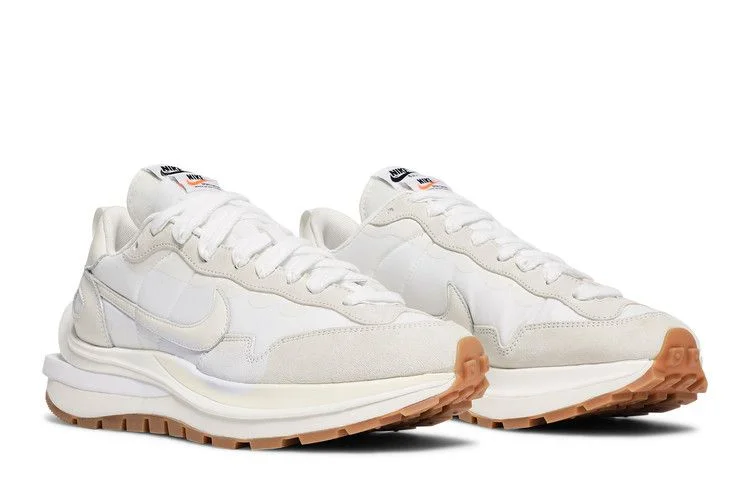 Krossovki-sacai-x-Nike-VaporWaffle-Sail-Gum-7