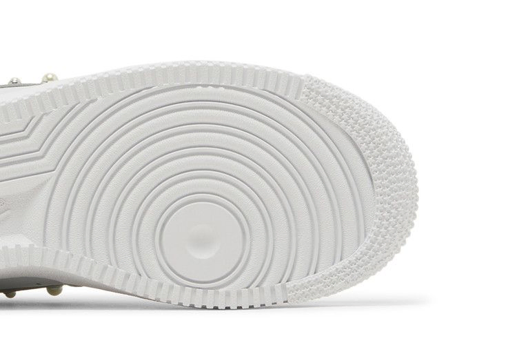 Кроссовки Nike Wmns Air Force 1 07 SE 'Pearl Swoosh - Pure Platinum'