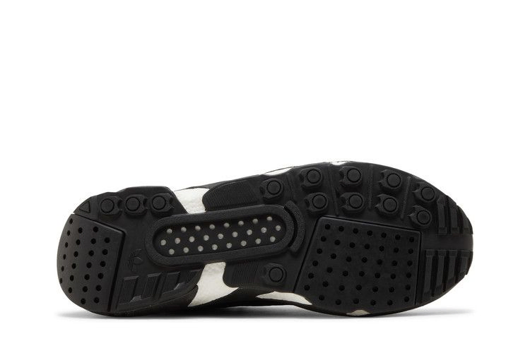 zx-22-boost-black-white-gy6701_03
