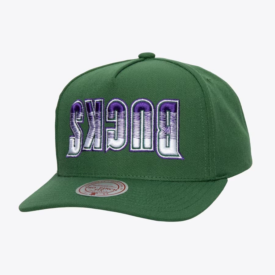 Бейсболка Mitchell & Ness Green Milwaukee Bucks Hardwood Classics Upside Pro Snapback Hat