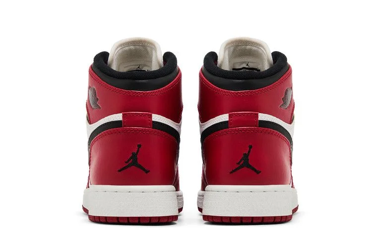 Кроссовки Air Jordan 1 Retro OG GS 'Chicago' 2013