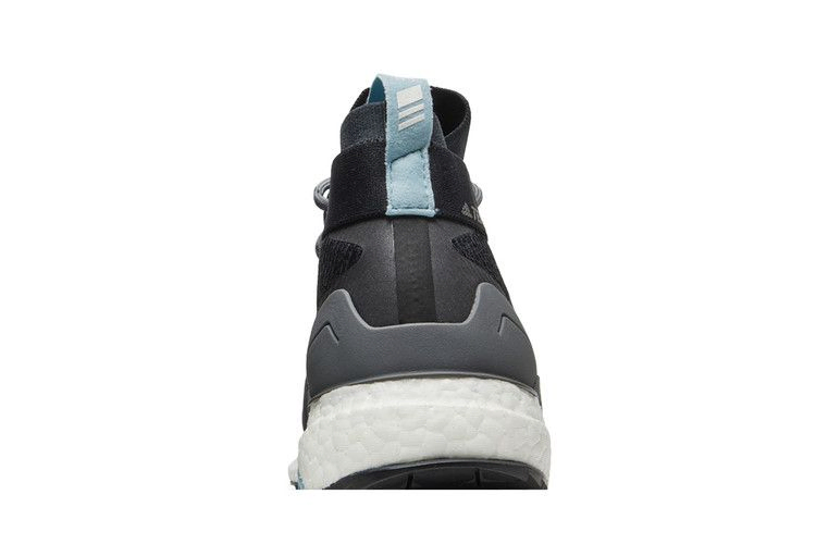 Кроссовки Adidas Wmns Terrex Free Hiker 'Carbon'