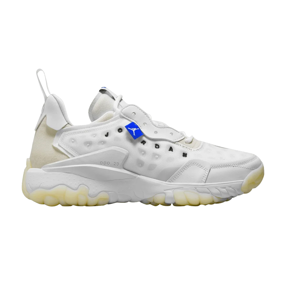 Krossovki-Air-Jordan-Wmns-Jordan-Delta-2-White-Sail