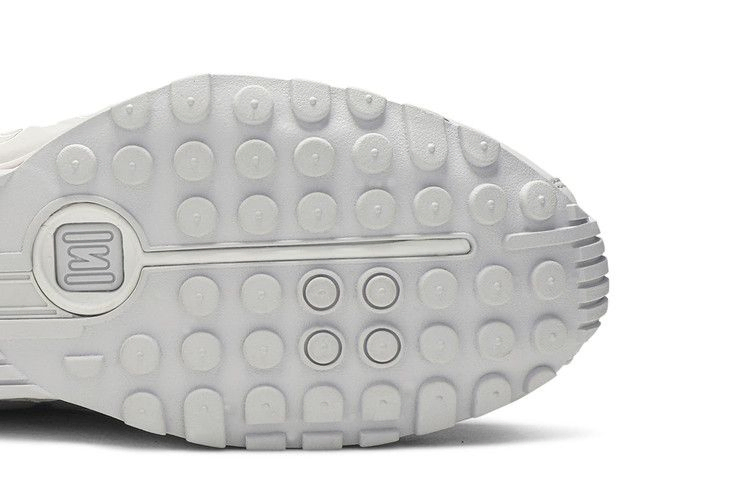 Кроссовки Neymar Jr. x Nike Shox R4 'Platinum Tint'