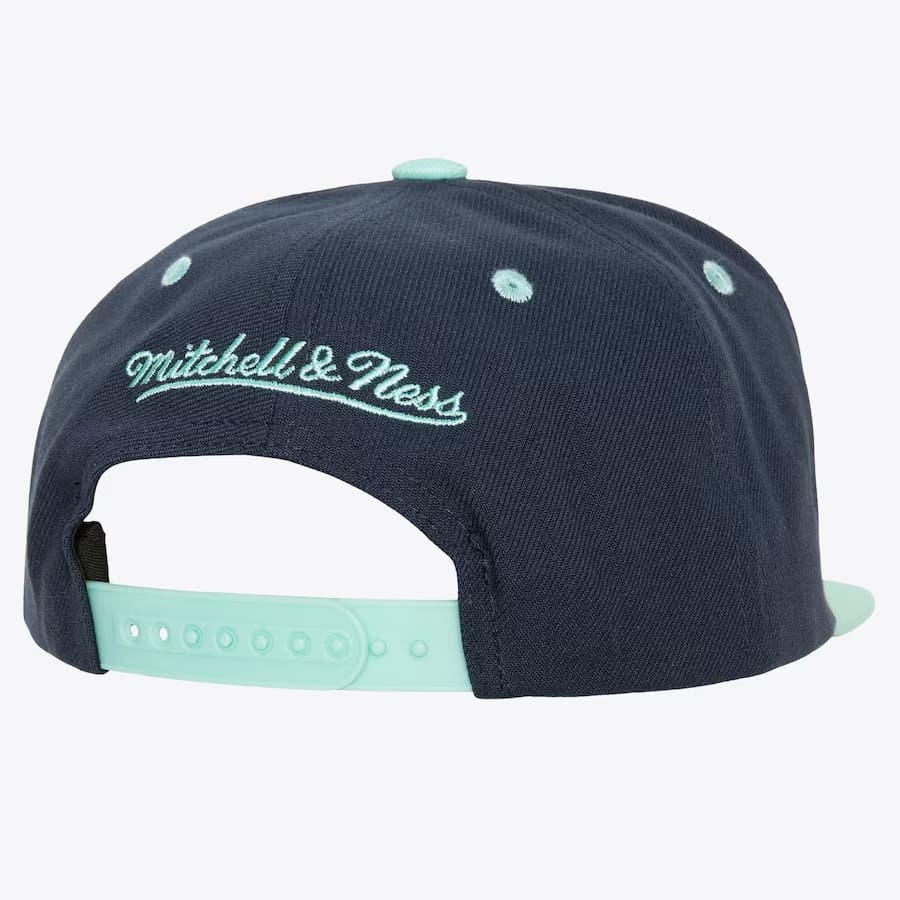 Бейсболка Mitchell & Ness Navy Seattle Kraken Buzz Snapback Hat