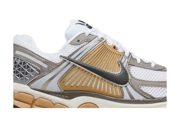 Кроссовки Nike Air Zoom Vomero 5 'Metallic Pewter'