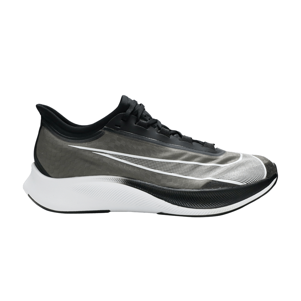 zoom-fly-3-black-white-at8240-007