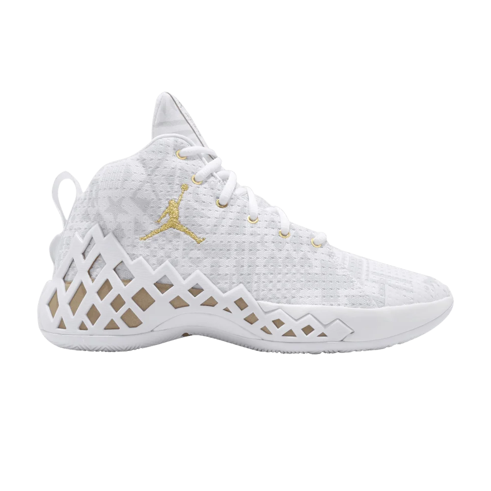 Krossovki-Air-Jordan-Jumpman-Diamond-Mid-PF-FIBA