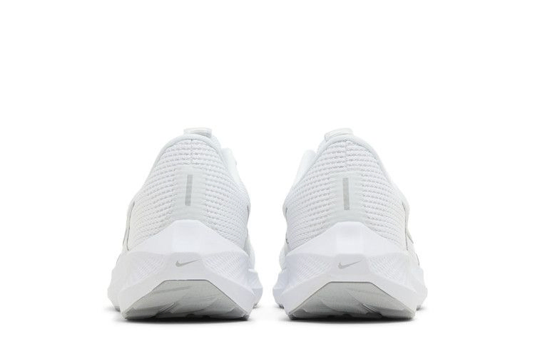 wmns-air-zoom-pegasus-40-white-metallic-silver-dv3854-101_05
