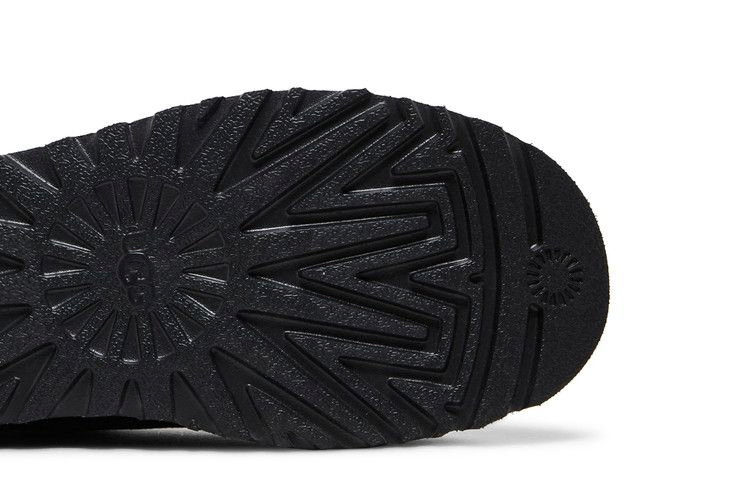 wmns-classic-ultra-mini-boot-black-1116109-blk_04