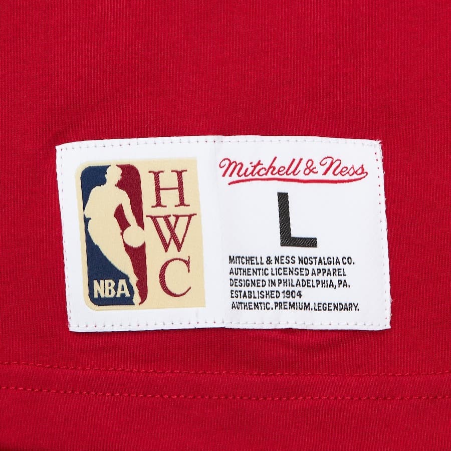 Mitchell-Ness-Wine-Cleveland-Cavaliers-Team-OG-3.0-Vintage-T-Shirt-4