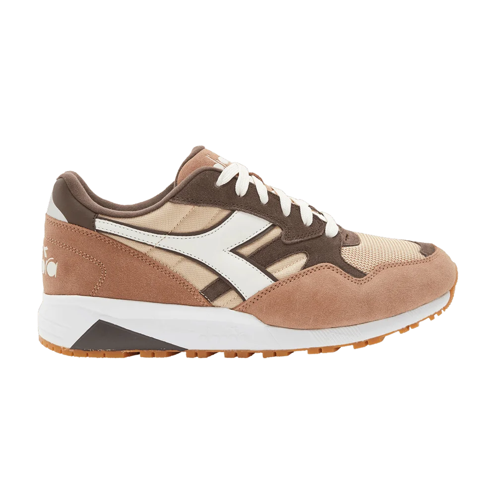 Krossovki-Diadora-N9002-Warm-Sand-Java