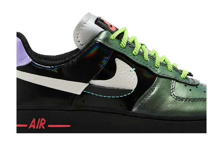 Krossovki-Nike-Wmns-Air-Force-1-Low-Vandalised-Joker-1