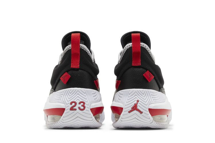 jordan-stay-loyal-2-gs-black-university-red-dq8398-006_05