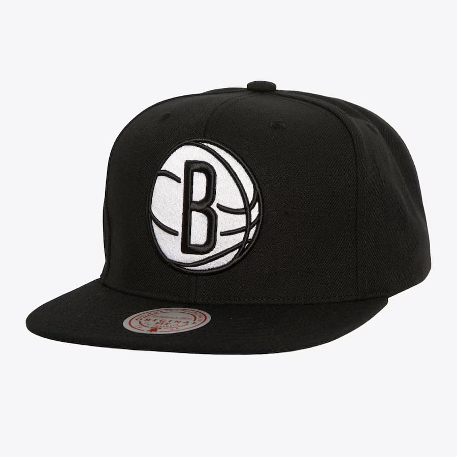 Бейсболка Mitchell & Ness Black White Brooklyn Nets Evergreen OG Snapback Hat