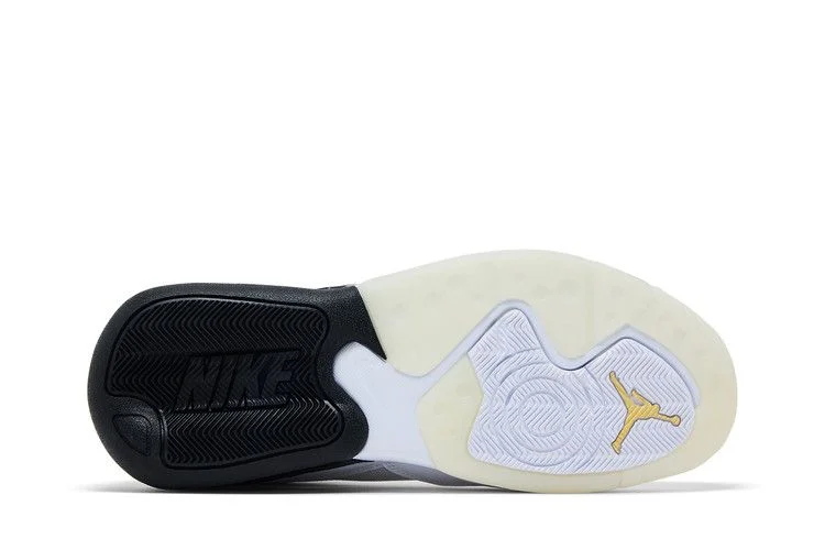 Krossovki-Air-Jordan-Point-Lane-White-Black-Gold-3