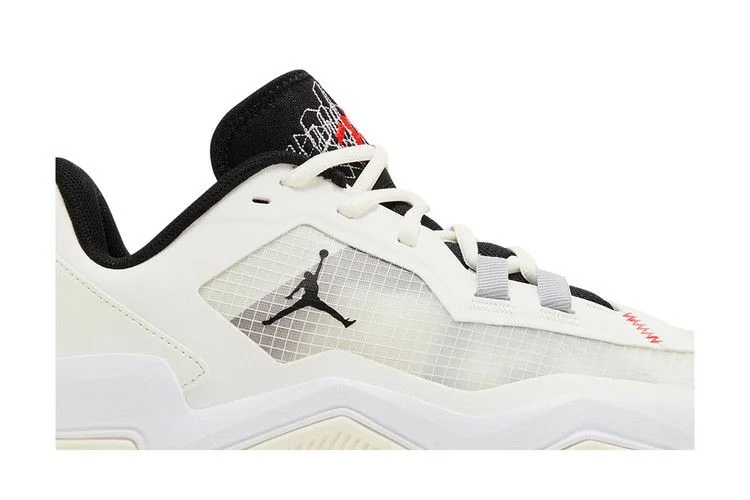 Krossovki-Air-Jordan-One-Take-4-Sail-Black-1