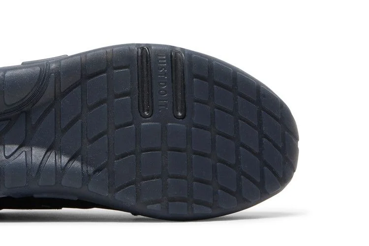 Krossovki-Nike-Air-Max-Motif-GS-Black-Anthracite-4