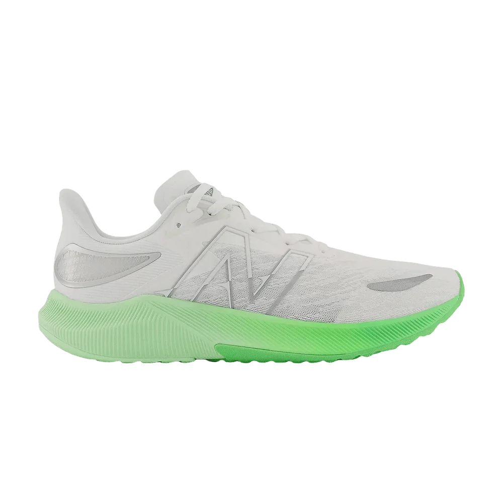 Krossovki-New-Balance-FuelCell-Propel-v3-White-Vibrant-Spring-Glow