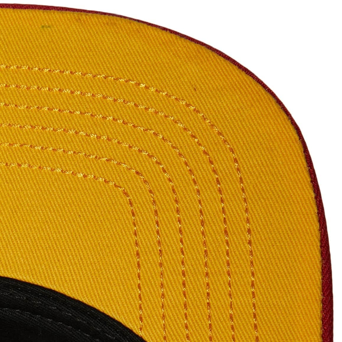 Mitchell-Ness-Front-Face-Snapback-HWC-Atlanta-Hawks-Hat-2