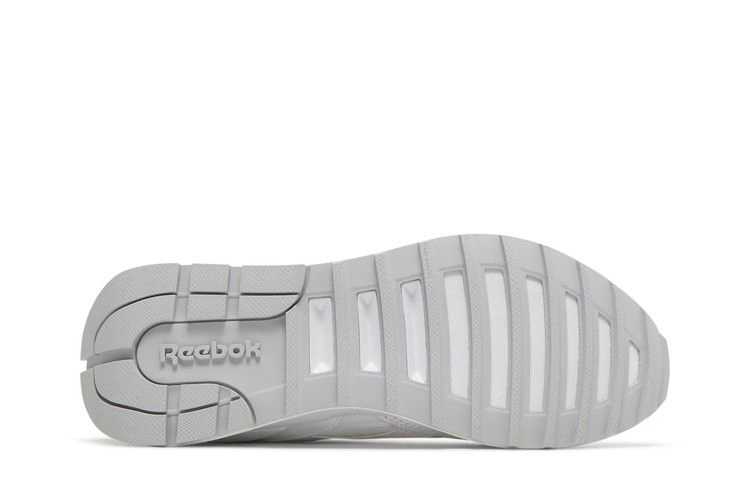 classic-leather-legacy-az-white-cold-grey-h68651_03