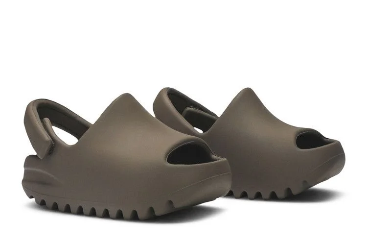 Krossovki-adidas-Yeezy-Slides-Infants-Earth-Brown-7