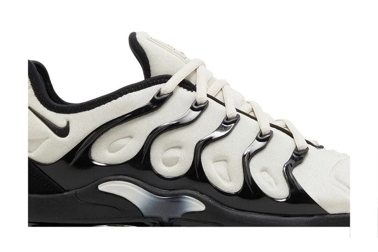 Кроссовки Nike Air VaporMax Plus 'Light Orewood Brown'