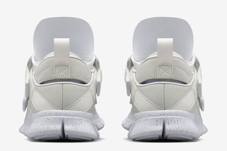free-huarache-carnivore-sp-801759-110_03