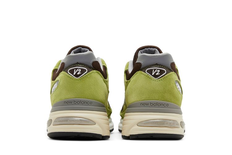 danielle-cathari-x-991v2-made-in-england-matcha-u991dd2_05