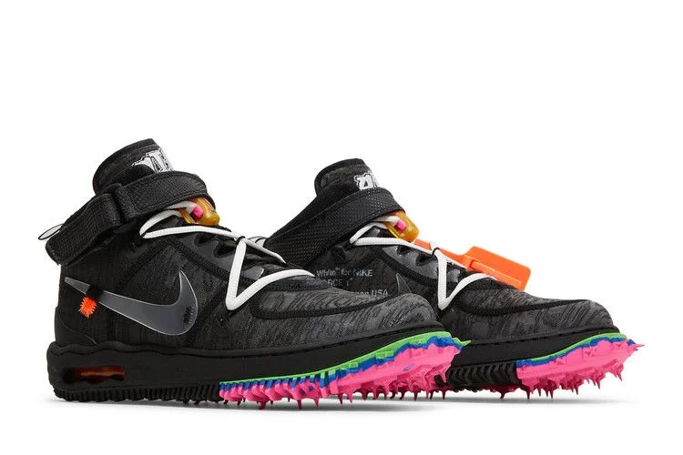 Krossovki-Off-White-x-Nike-Air-Force-1-Mid-Black-7