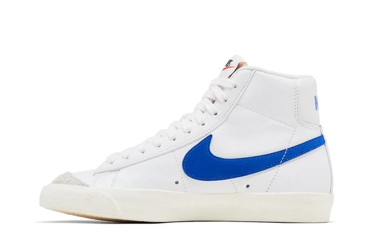 Krossovki-Nike-Wmns-Blazer-Mid-77-White-Racer-Blue-2