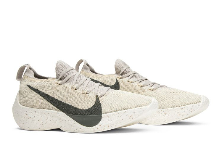 vapor-street-flyknit-aq1763-200_07