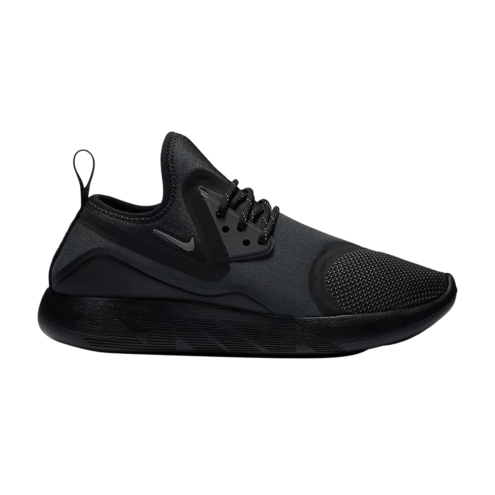 Krossovki-Nike-Wmns-LunarCharge-Essential