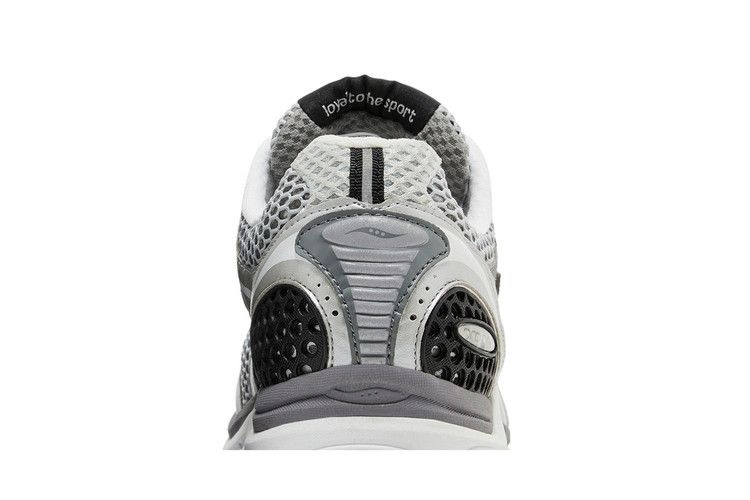 Кроссовки Saucony Progrid Triumph 4 'Grey Silver'