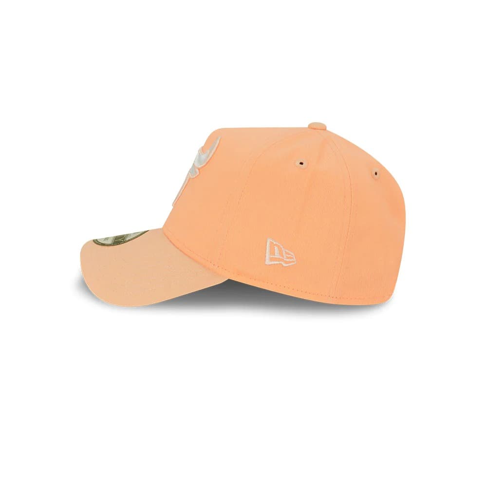 Бейсболка New Era Chicago Bulls 9FORTY Peach A-Frame NBA Snapback Hat