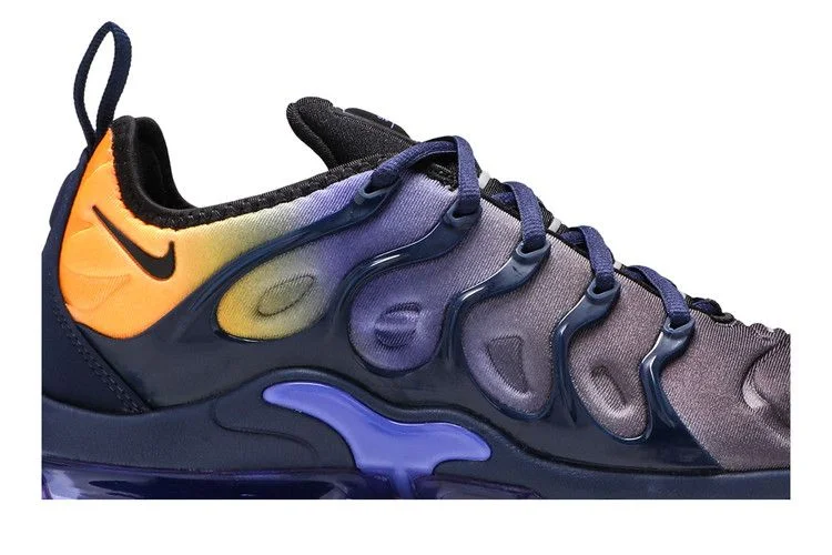Кроссовки Nike Wmns Air VaporMax Plus 'Blue Orange'