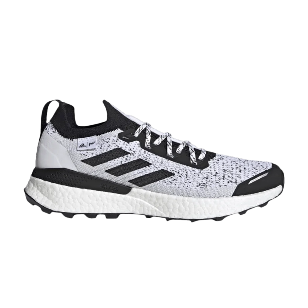 Krossovki-Parley-x-adidas-Terrex-Two-Ultra-White-Black