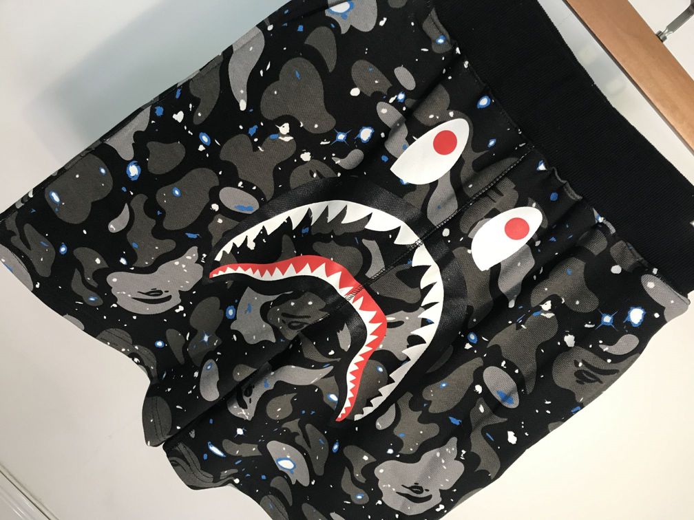 Спортивные шорты BAPE Shark Shorts Space Camo Glow In The Dark