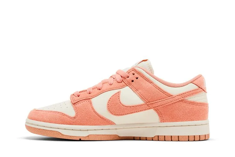 Кроссовки Nike Wmns Dunk Low Next Nature 'Apricot Agate'
