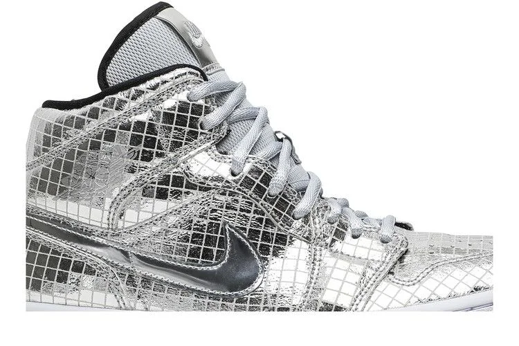 Кроссовки Wmns Air Jordan 1 Mid 'Disco Ball'