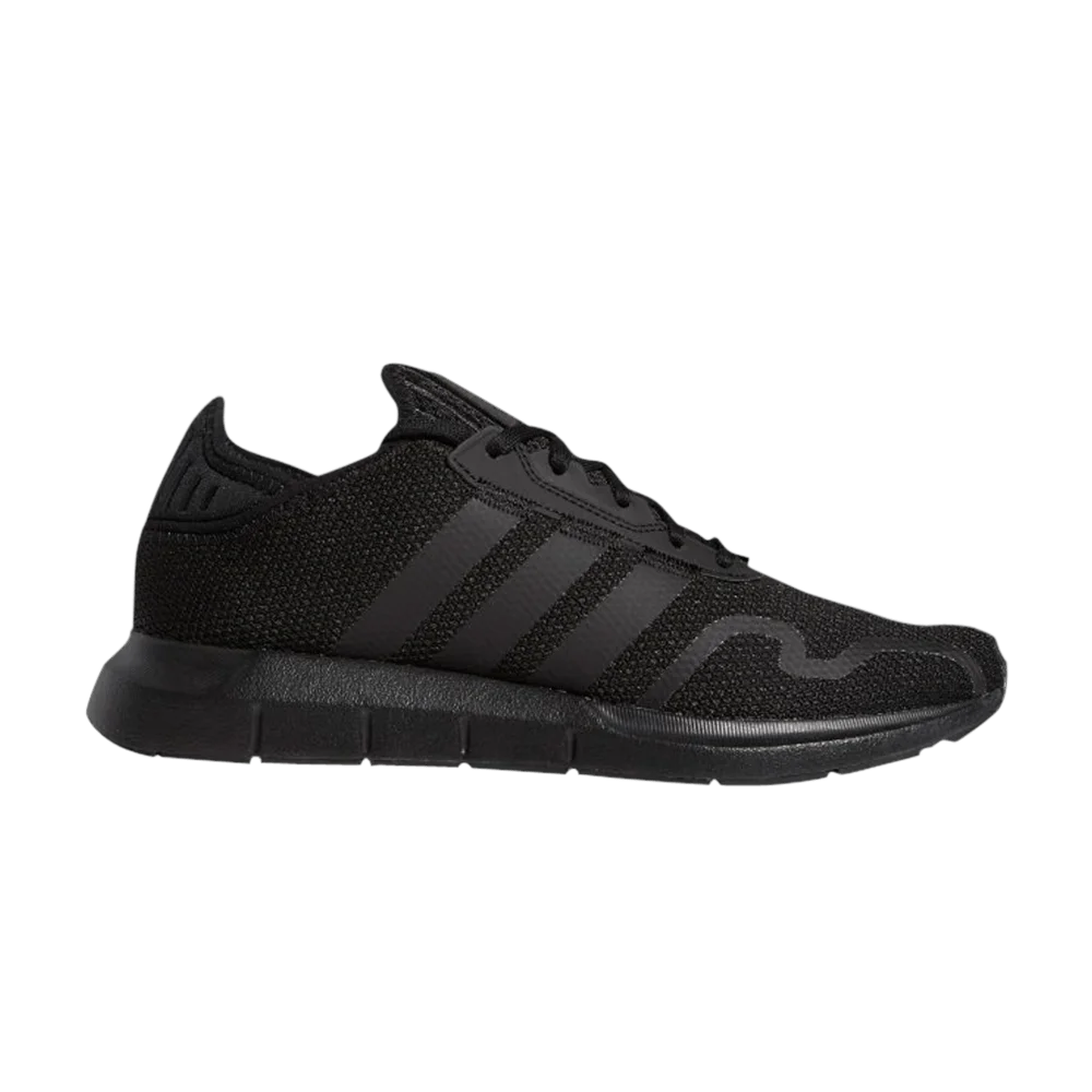 Krossovki-adidas-Swift-Run-X-Triple-Black