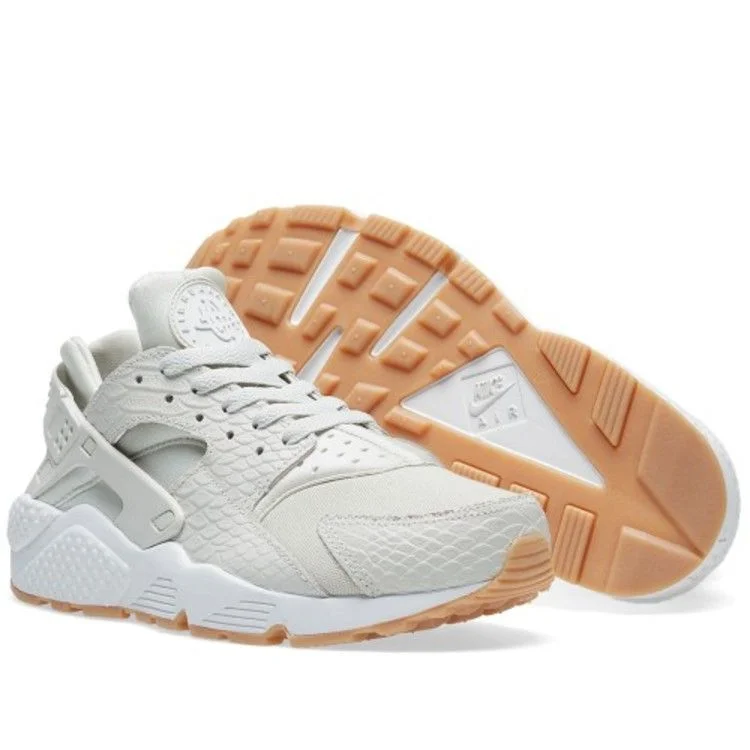Krossovki-Nike-Wmns-Air-Huarache-Run-SE-Light-Bone-4
